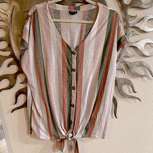 Torrid tie front top